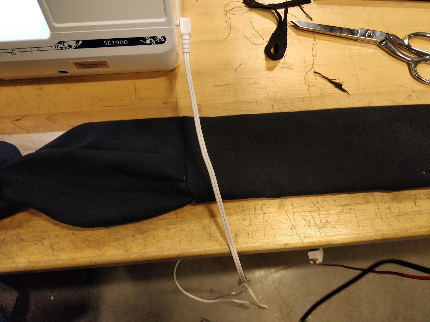 bandeau top - side close-up